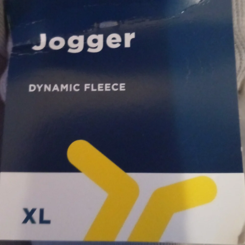 Dynamic Fleece Jogger Set - Picture 12 of 12